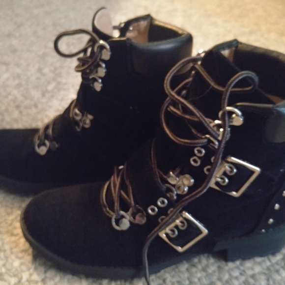 chase and chloe combat boots